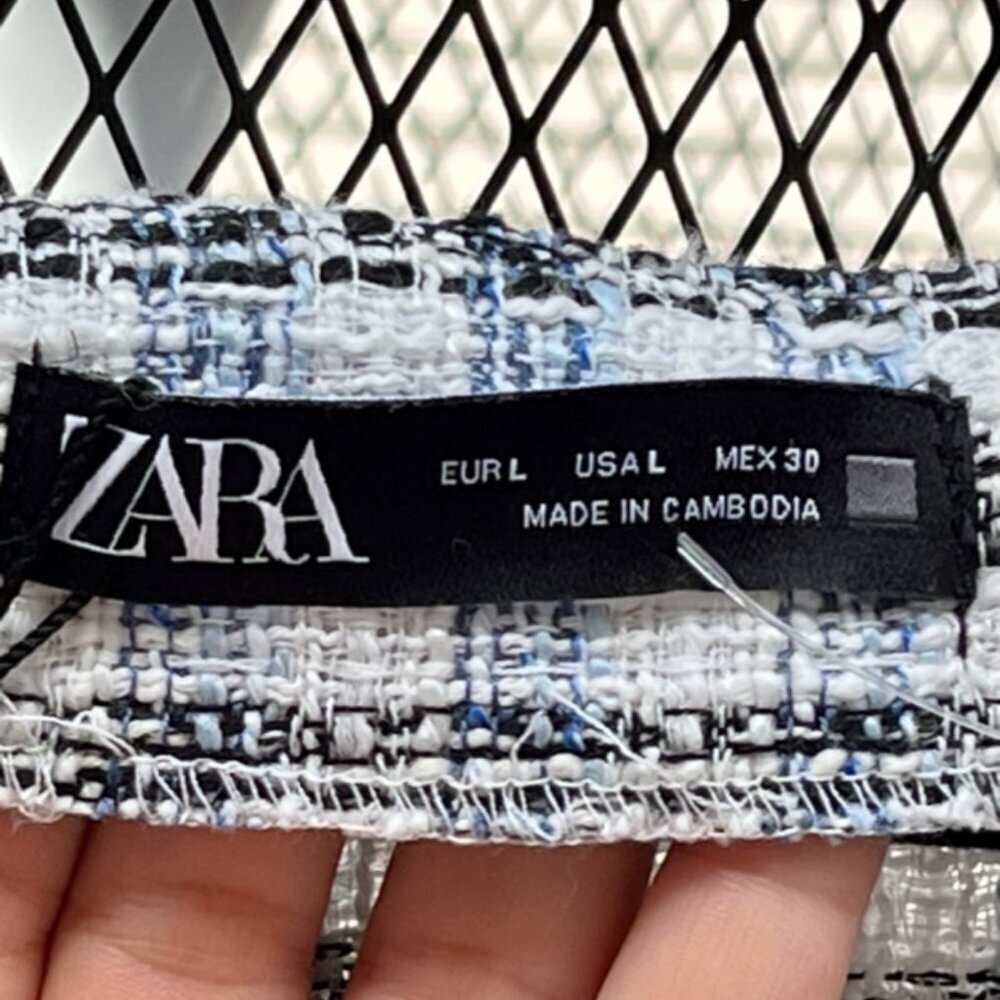 ZARA Women's Textured Off Shoulder Tweed Cropped Plaid Top Blue White Large NWT - Picture 13 of 13
